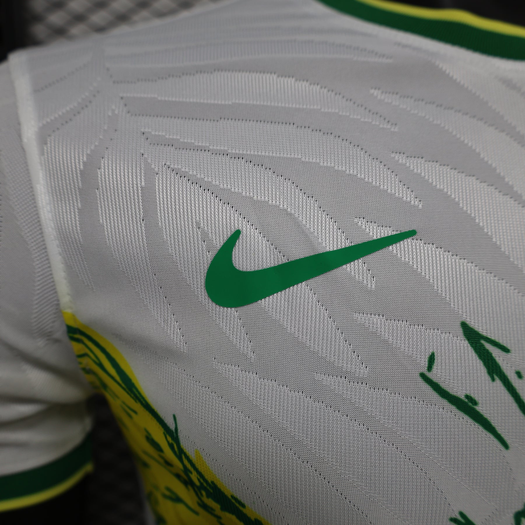 Maillot Brésil Concept White Birds 2024/2025 – Édition Joueurs